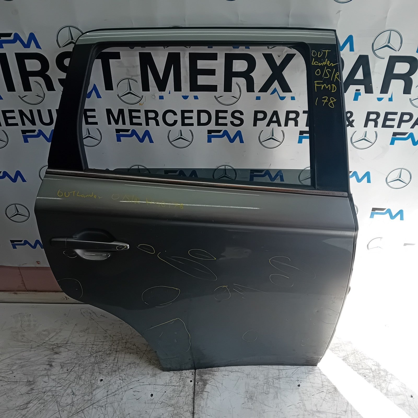 MITSUBISHI OUTLANDER MK3 DRIVER SIDE REAR DOOR OSR GREY 2013 ON COMPLETE FMD178