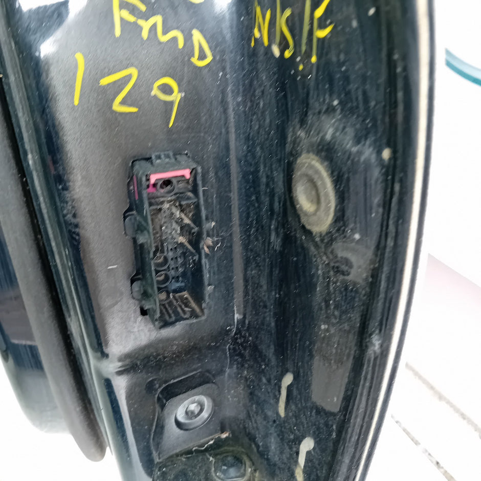 MERCEDES BENZ C-CLASS W205 PASSENGER SIDE FRONT DOOR N/S/F  BLACK FMD129