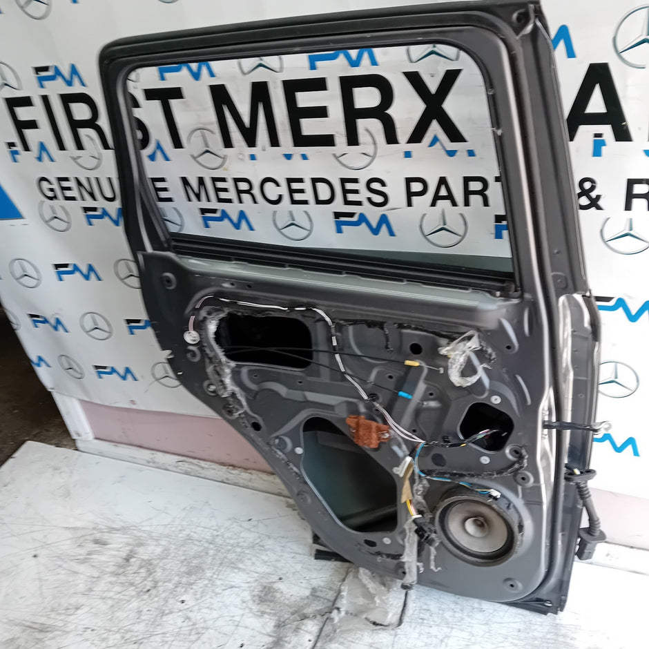MITSUBISHI OUTLANDER MK3 PASSENGER REAR DOOR NSR 2013 GREY FMD499