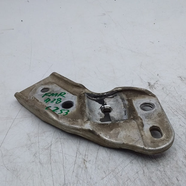 MERCEDES  C-CLASS W205 FRONT LEFT SUBFRAME MOUNTING BRACKET A2053230140 FMR428