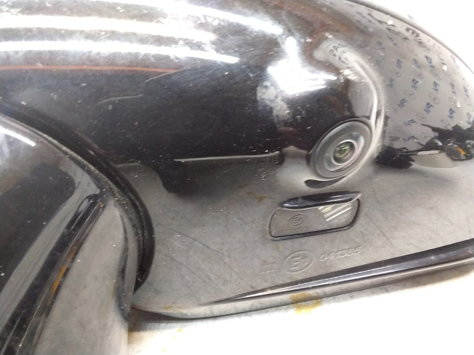 MERCEDES E-CLASS 2016 On W213 PASSENGER SIDE WING MIRROR A0998108300 GREY FMM23