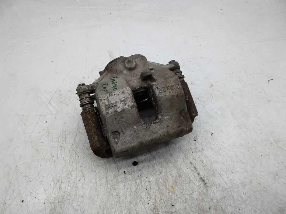 MERCEDES  C-CLASS W205 BRAKE CALIPER FRON LEFT PASSENGER SIDE  FMR140