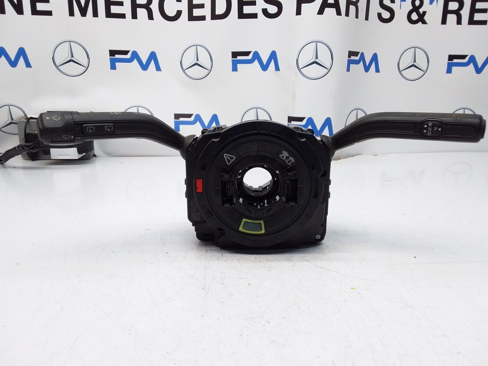 Mercedes  A-CLASS W177 INDICATOR/WIPER GEAR SELECT + SQUIB 10139371 2019 FM00527