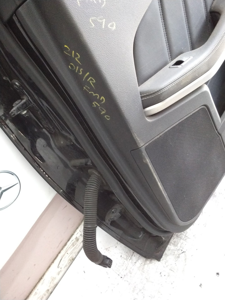 MERCEDES E-CLS W212  DRIVER REAR DOOR OSR BLACK 2009-16 COMPLETE  FMD590