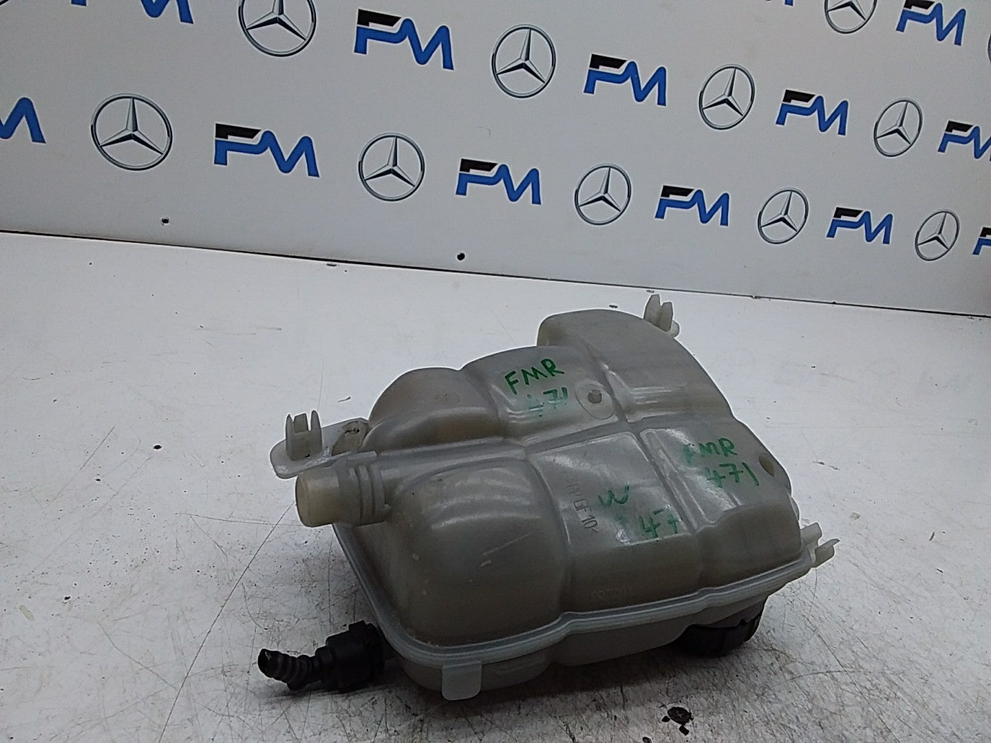 MERCEDES BENZ  B-CLASS W247 COOLANT EXPANSION TANK A2475000049 FMR471