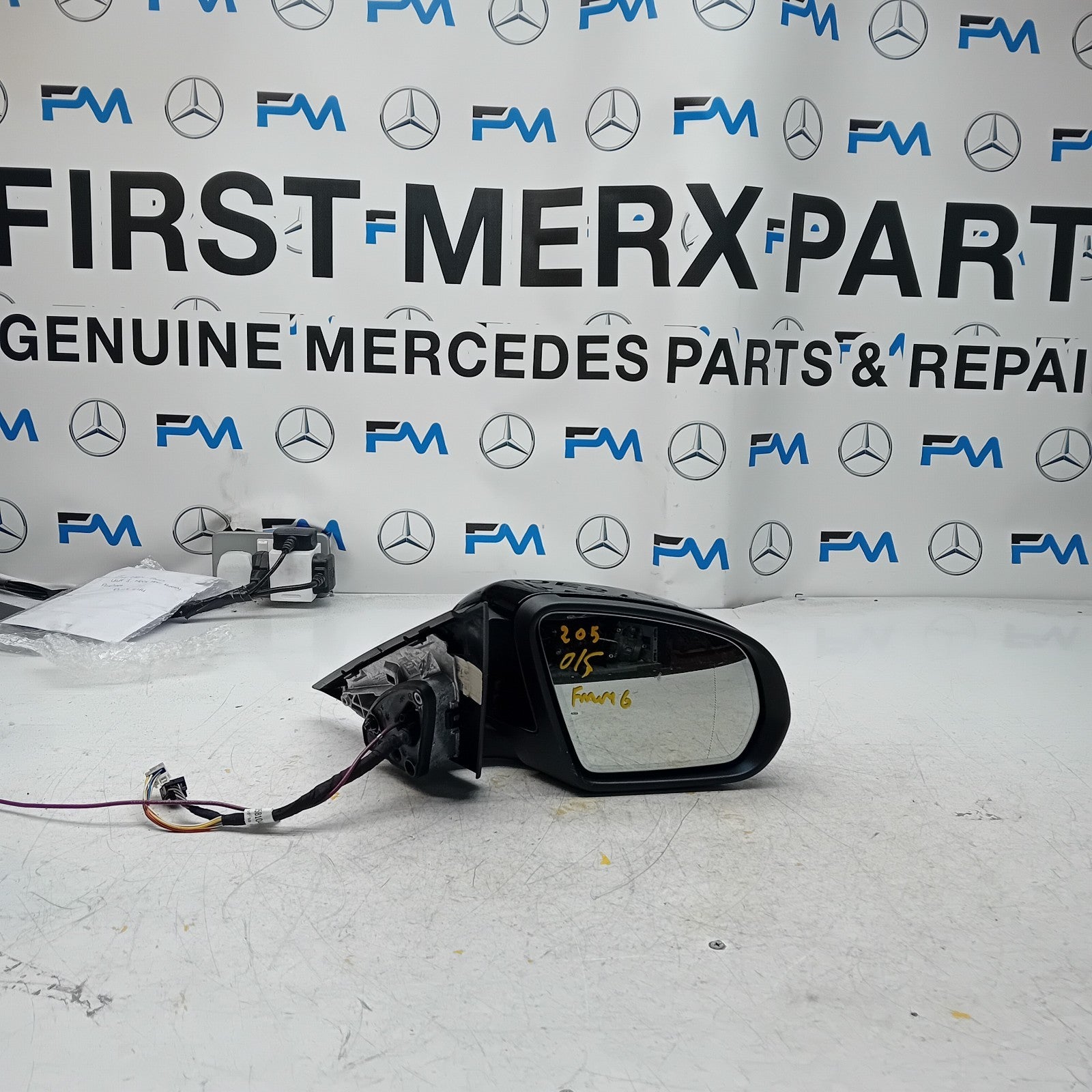 MERCEDES C-CLASS 2014 On W205 DRIVER SIDE WING MIRROR A2058104402 BLACK FMM6