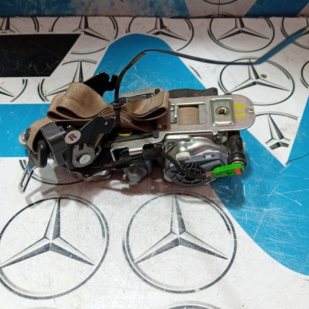 MERCEDES BENZ W207 E CLASS COUPE FRONT SEAT BELT RIGHT SIDE A2078603685