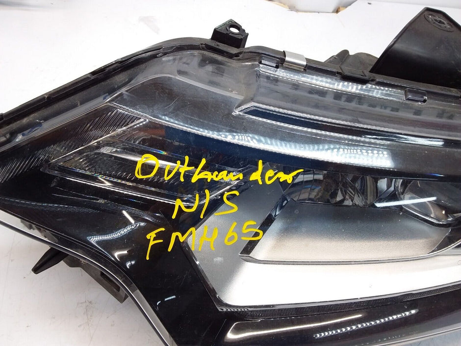 MITSUBISHI OUTLANDER MK3 2015 HEADLIGHT PASSENGER SIDE LEFT L0094N 08V2 FMH65