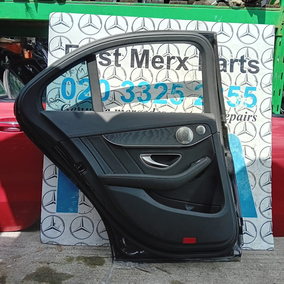 MERCEDES BENZ C-CLASS  W205  PASSENGER SIDE REAR DOOR ( NEAR SIDE REAR )