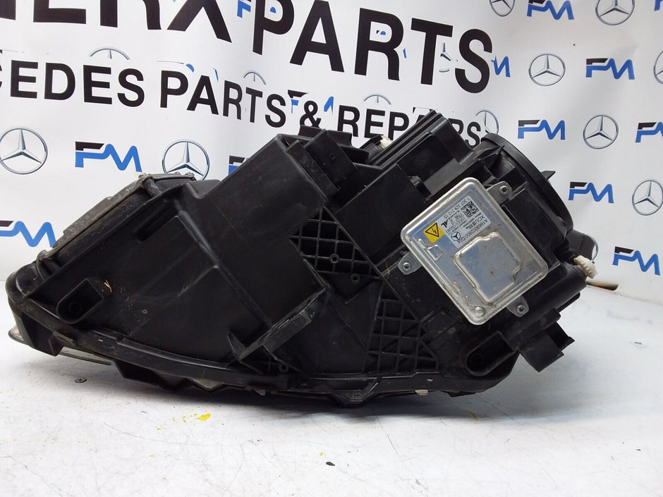 2015 MERCEDES A-CLASS W176 COMPLETE HEADLIGHT DRIVER SIDE OS A1768204561 FMH115