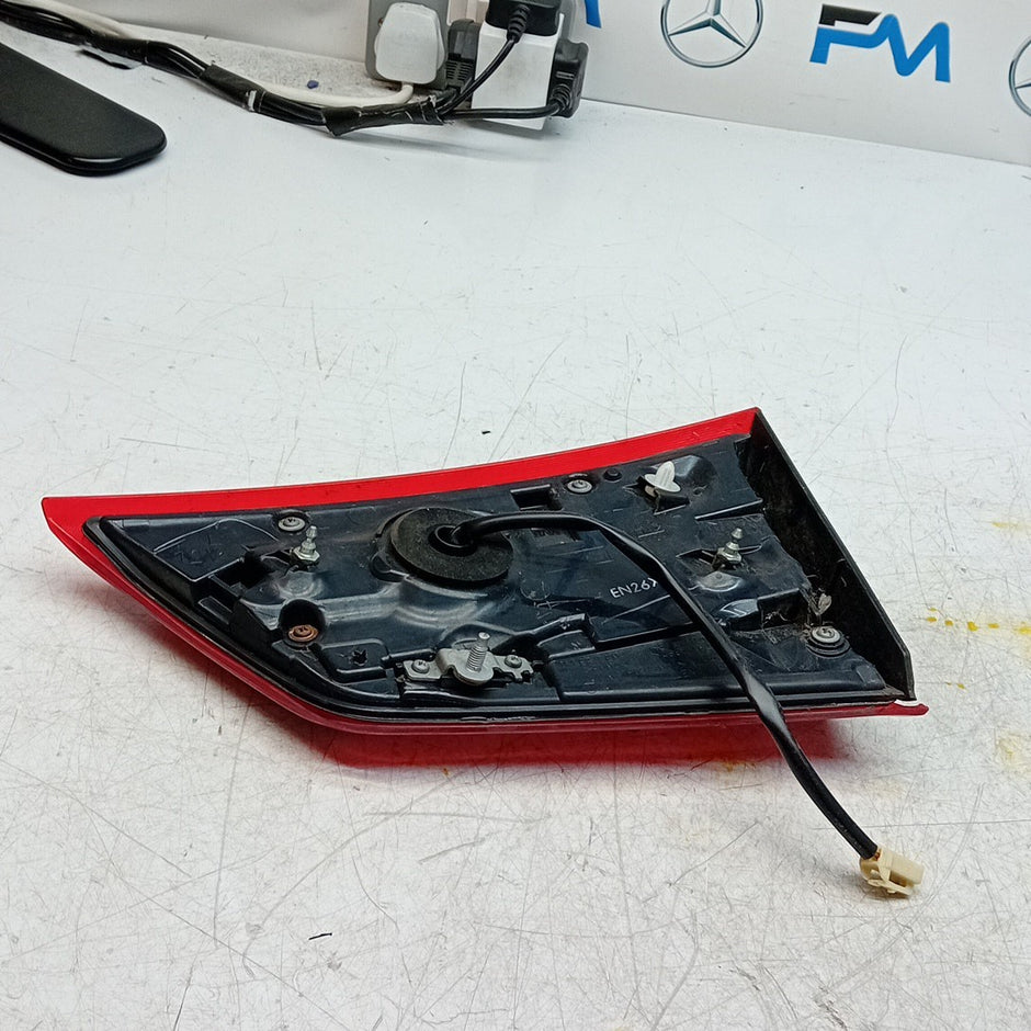 MITSUBISHI OUTLANDER MK3 PASSENGER SIDE LEFT REAR INNER TAIL LIGHT 2013 FMT304