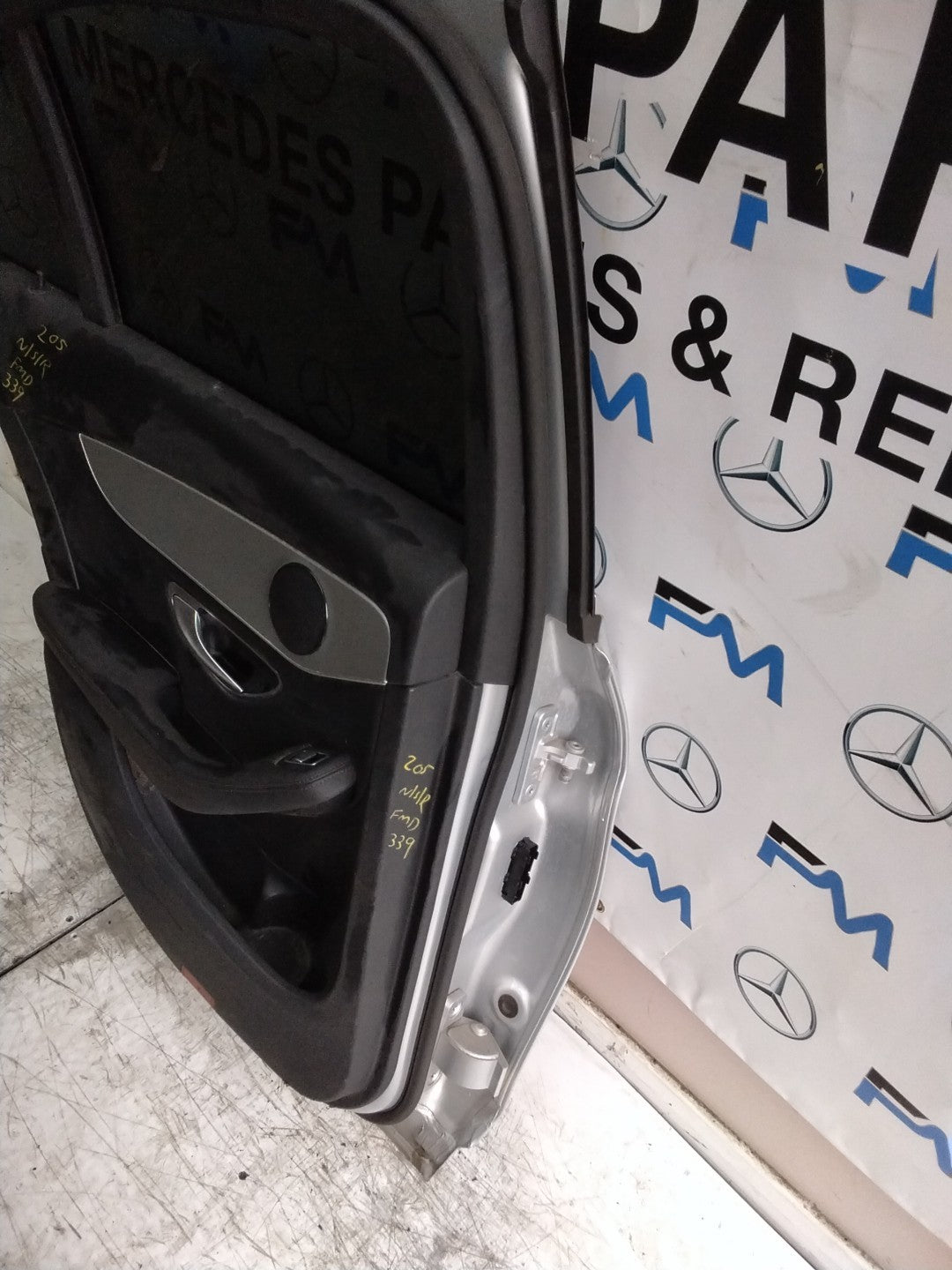 MERCEDES C-CLASS W205 SLN PASSENGER REAR DOOR NSR SILVER 2014 ON COMPLETE FMD339