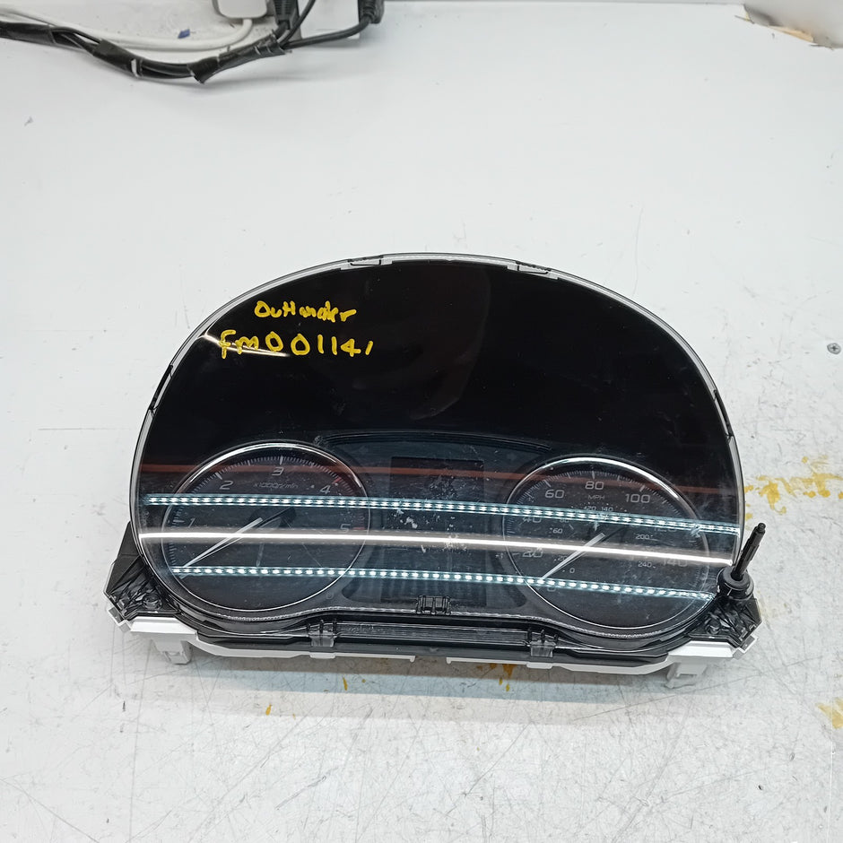 MITSUBISHI OUTLANDER SPEEDOMETER INSTRUMENT CLUSTER  8100C509 FM001141