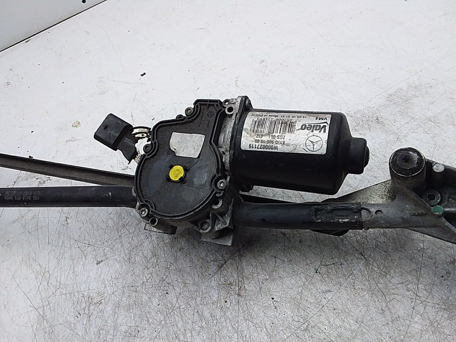 MERCEDES A-CLS W176 WIPER MOTOR AND LINKAGE A1769061900 FMR295