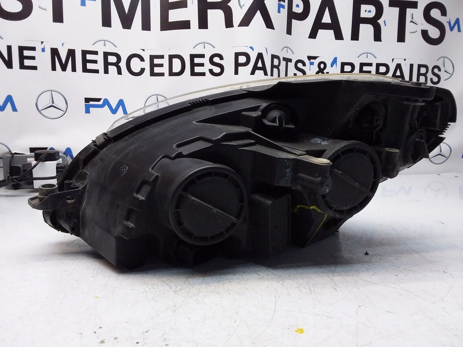 2008-2014 MERCEDES C-CLASS W204 HEADLIGHT DRIVER SIDE OS FMH119 (DAMAGED)