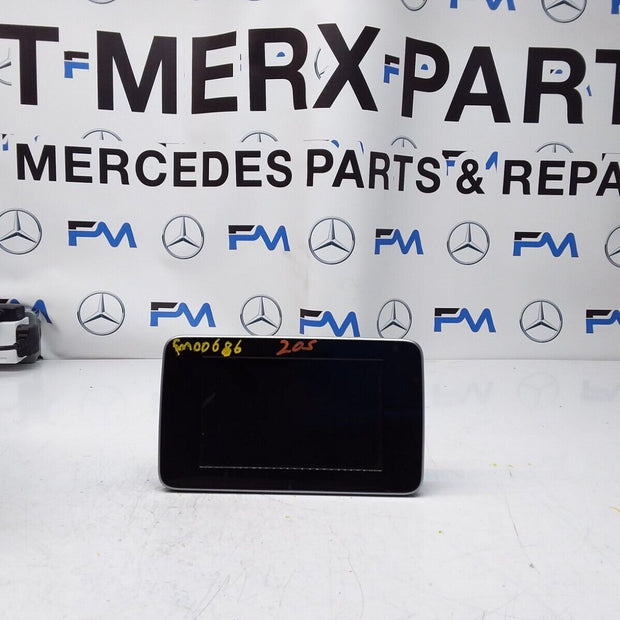 MERCEDES C-CLASS W205 2016 SAT NAV MULTIMEDIA SCREEN A2059004113 FM00686