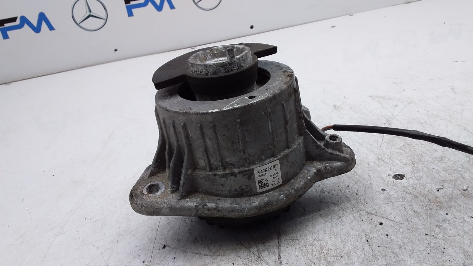 MERCEDES BENZ S-CLS W222 RIGHT ENGINE MOUNT A2222407617 FMR459