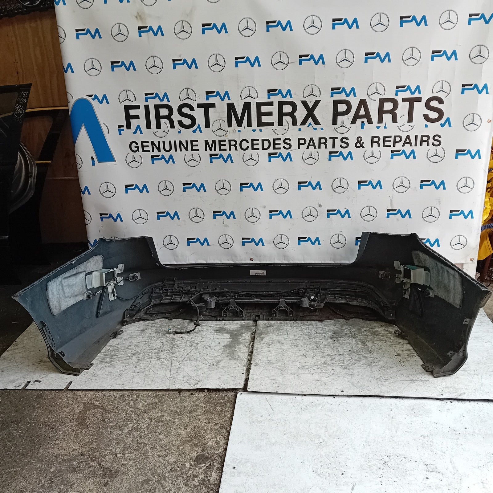 MERCEDES C-CLASS S205 EST REAR BUMPER 2014 BLUE  A2058856238 COMPLETE FMX39