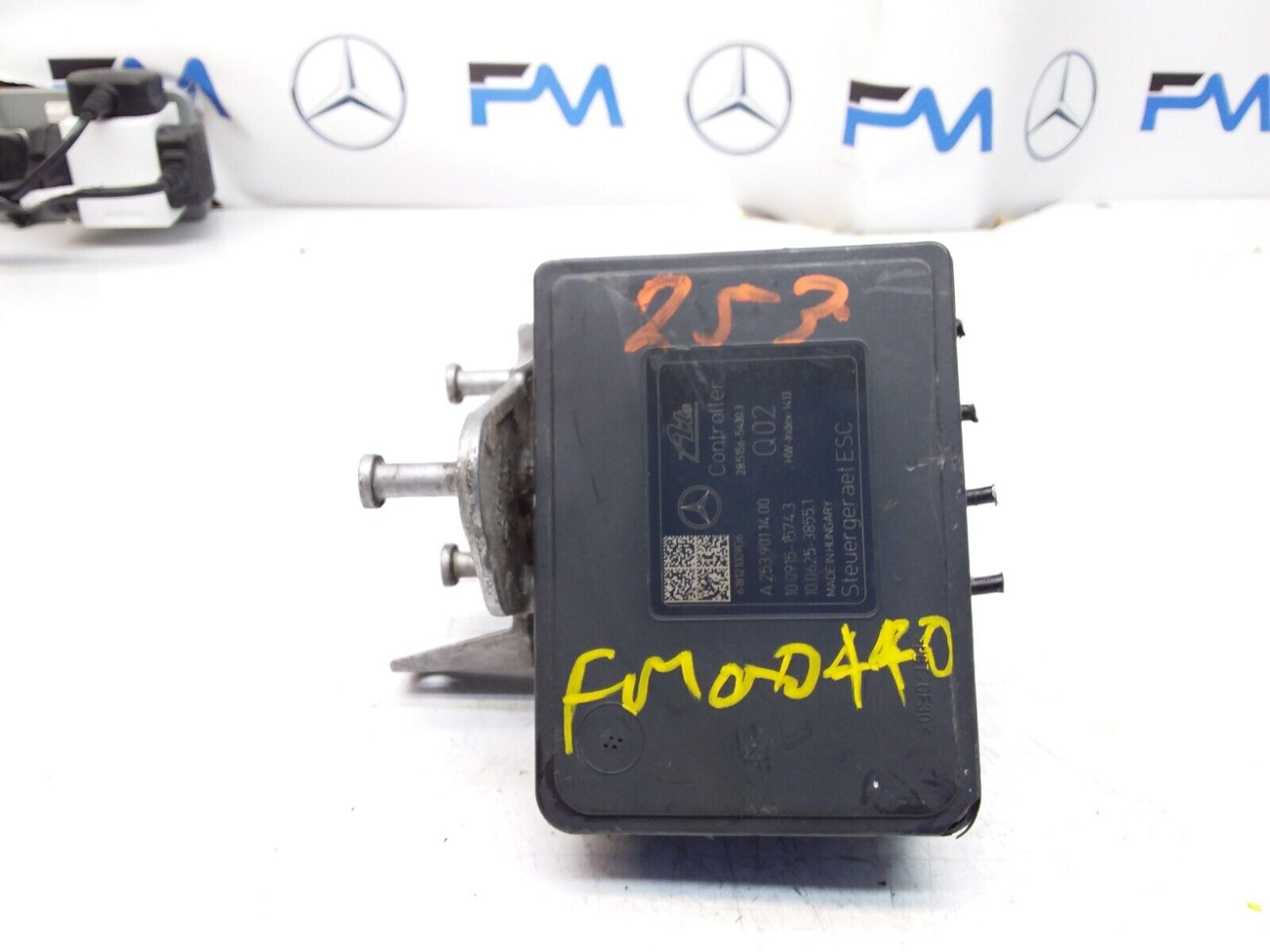 MERCEDES C-CLASS W205 ABS PUMP MODULE CONTROL UNIT A2539011400 FM00440