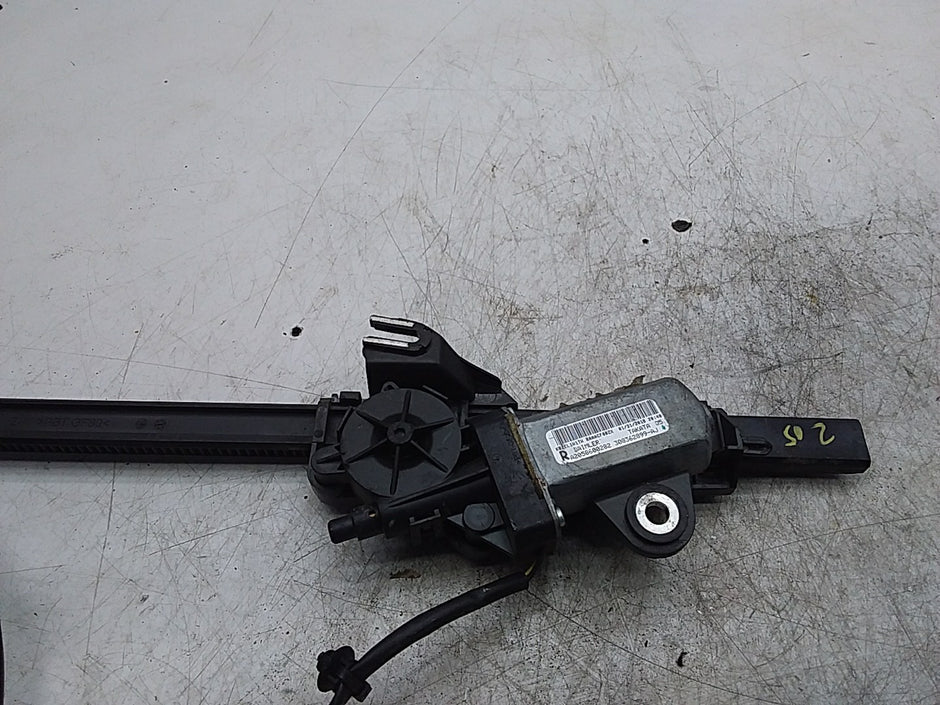 MERCEDES C-CLASS W205 SEAT BELT RETRACTOR REAR RIGHT A2058600282 DAMAGED FMR198