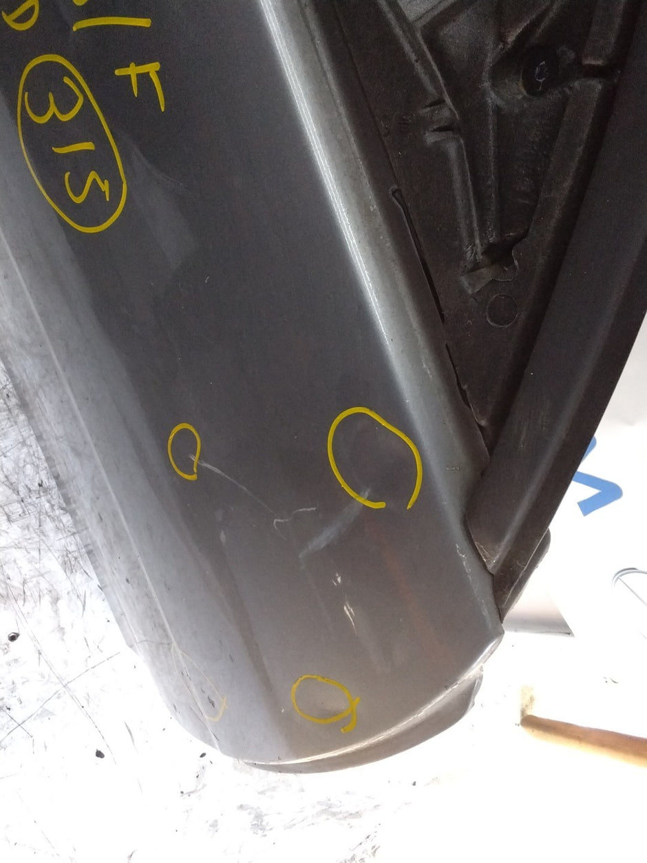 MERCEDES BENZ C-CLASS W204 DRIVER FRONT DOOR OSF GREY 2007-2014 COMPLETE FMD315