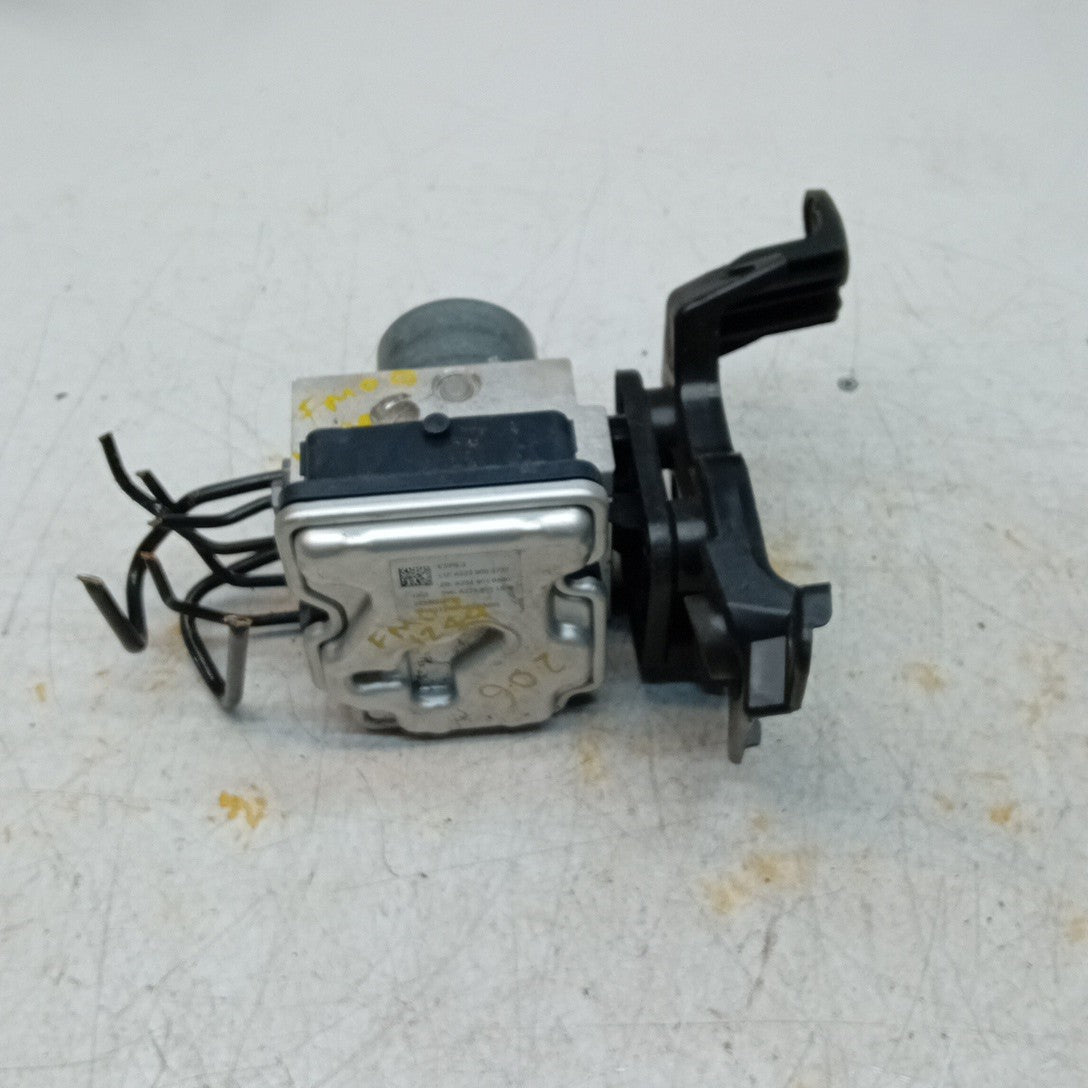 MERCEDES BENZ C-CLASS W206 ABS PUMP MODULE CONTROL UNIT A2239003737 FM001249