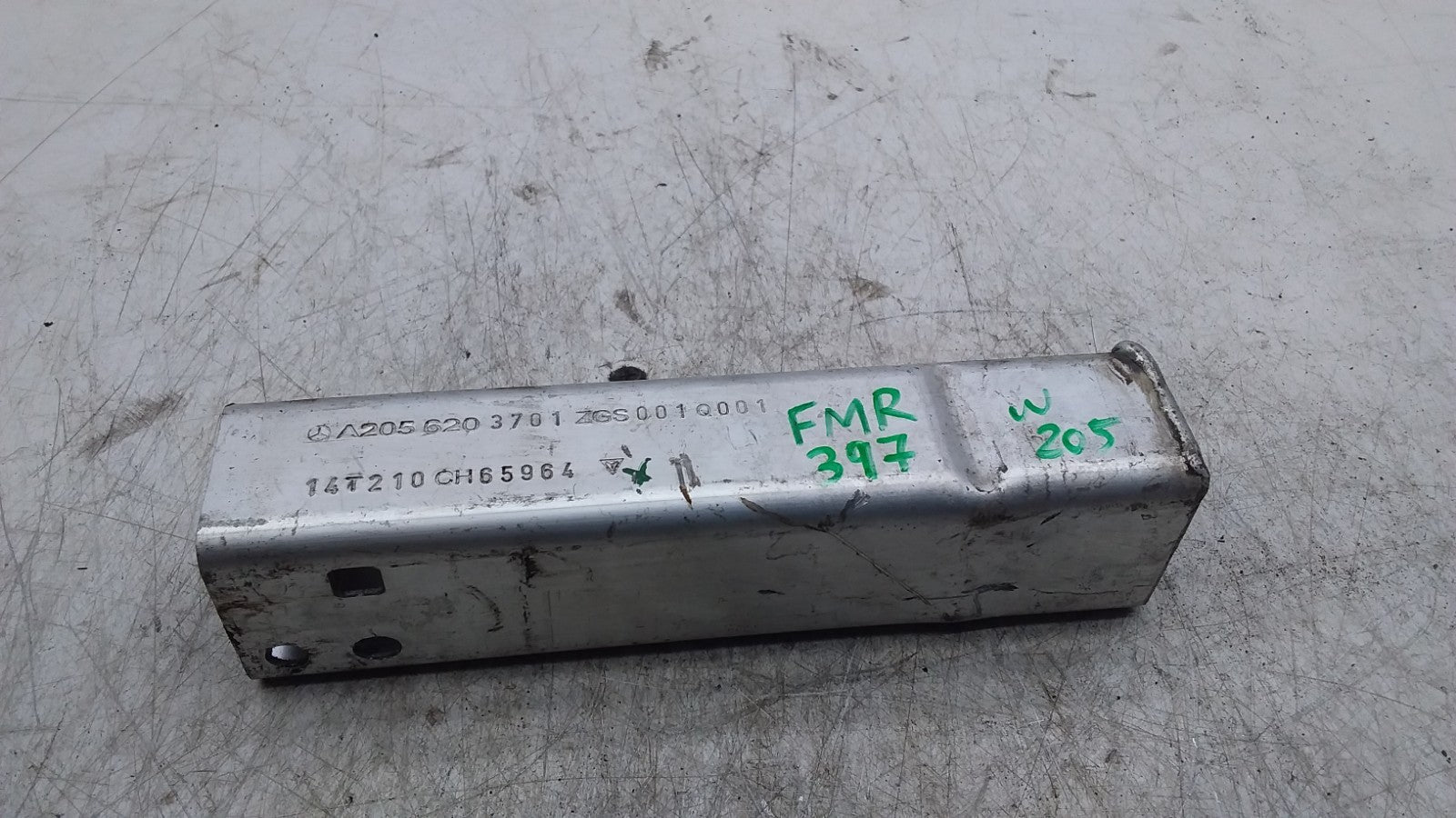 MERCEDES C-CLASS  FRONT LOWER REINFORCEMENT CRASH ABSORBER A2056203701  FMR397