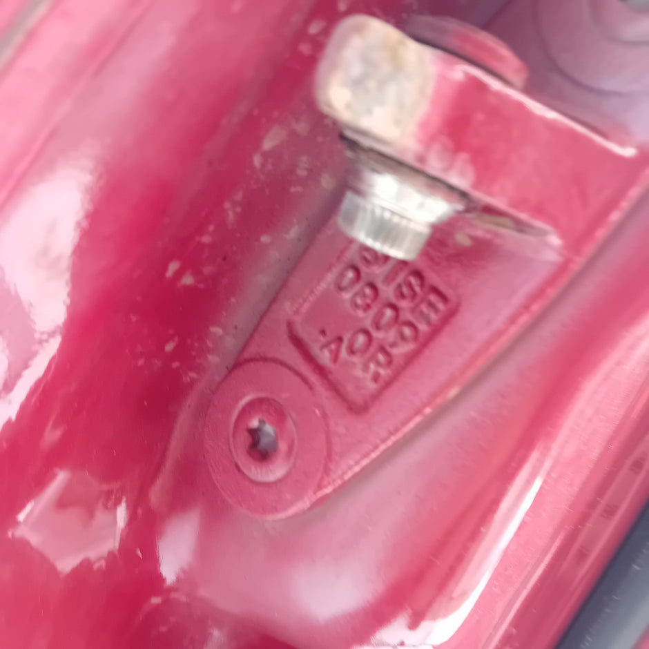 MERCEDES-BENZ C-CLASS W204 DRIVER SIDE FRONT DOOR O/S/F COMPLETE RED FMD50