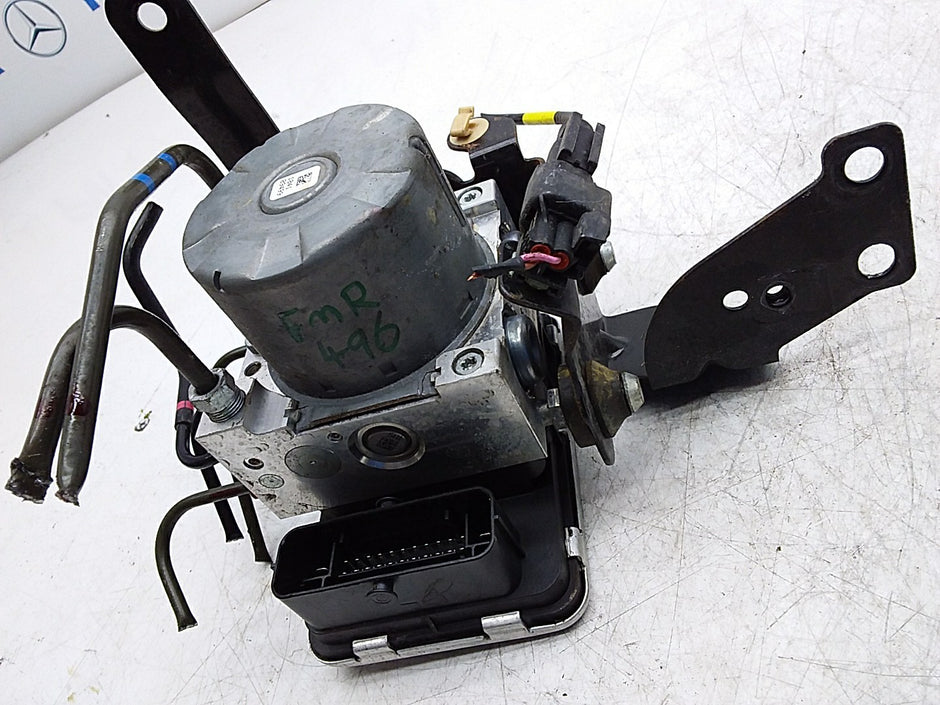 MITSUBISHI OUTLANDER MK3 HYBRID ABS PUMB AMPLIFIER UNIT 4670B747 FMR496