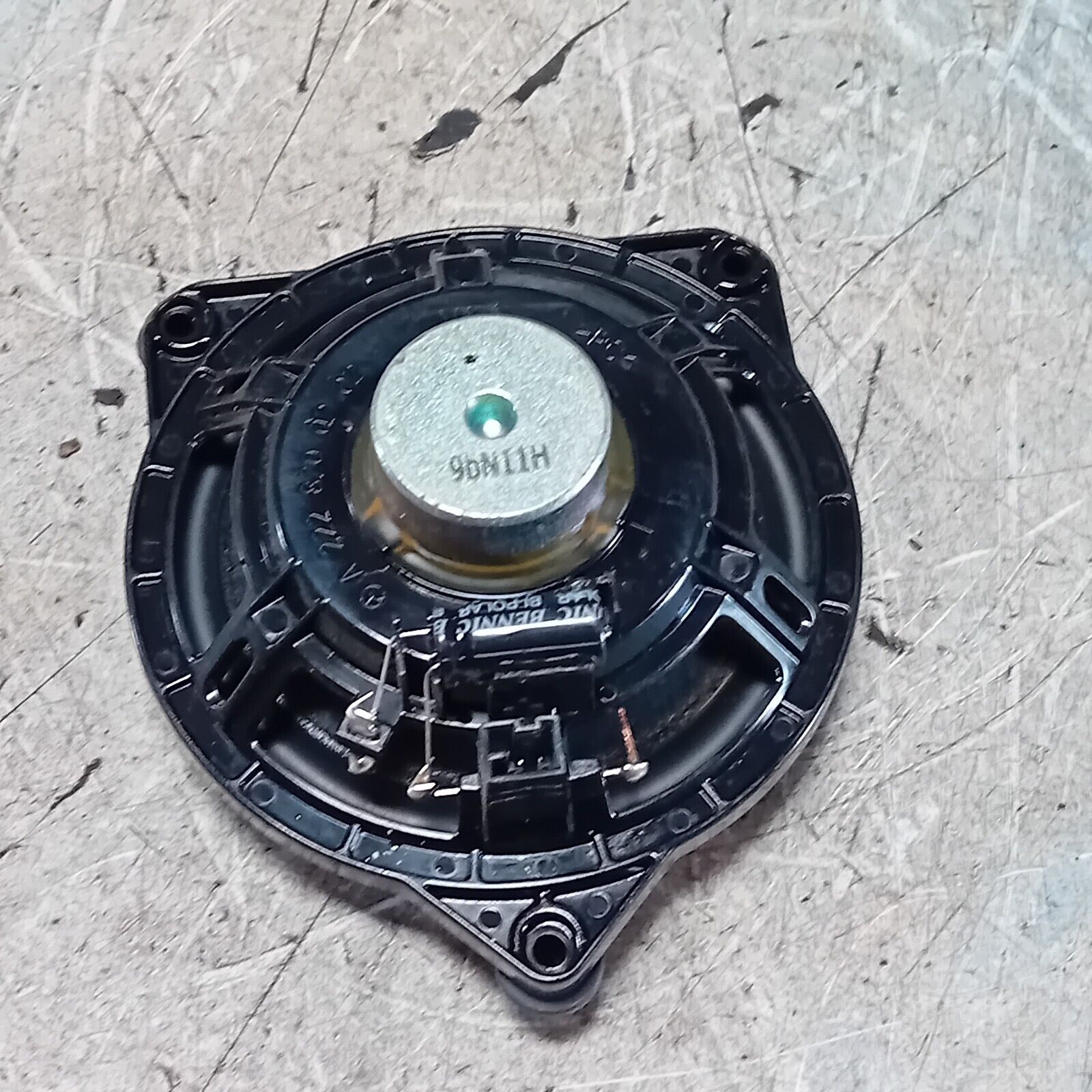 MERCEDES C CLASS DOOR SPEAKER FRONT LEFT PASSENGER SIDE A2228200202 W205 2016