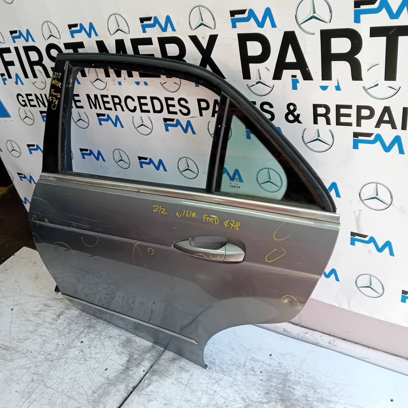 MERCEDES BENZ  E-CLASS W212 SLN PASSENGER REAR DOOR NSR SILVER 2013 FMD478