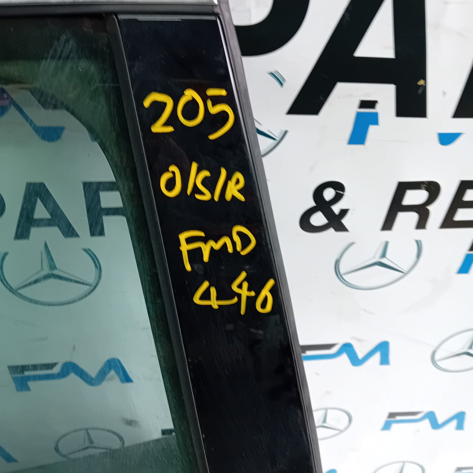 MERCEDES C-CLASS W205 DRIVER REAR DOOR OSR WHITE 2014 ON COMPLETE FMD446