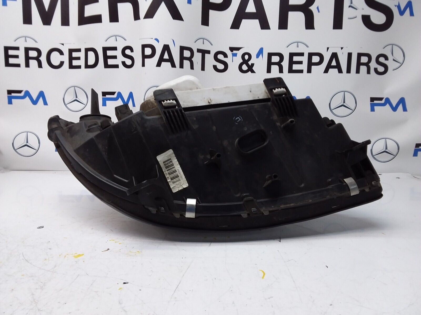 2003 MERCEDES V CLASS Viano W639 HEADLIGHT PASSENGER NS FMH108