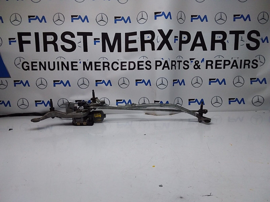 14-21 MERCEDES C CLASS WINDSCREEN WIPER MOTOR & LINKAGE FRONT A2058208205FM00205