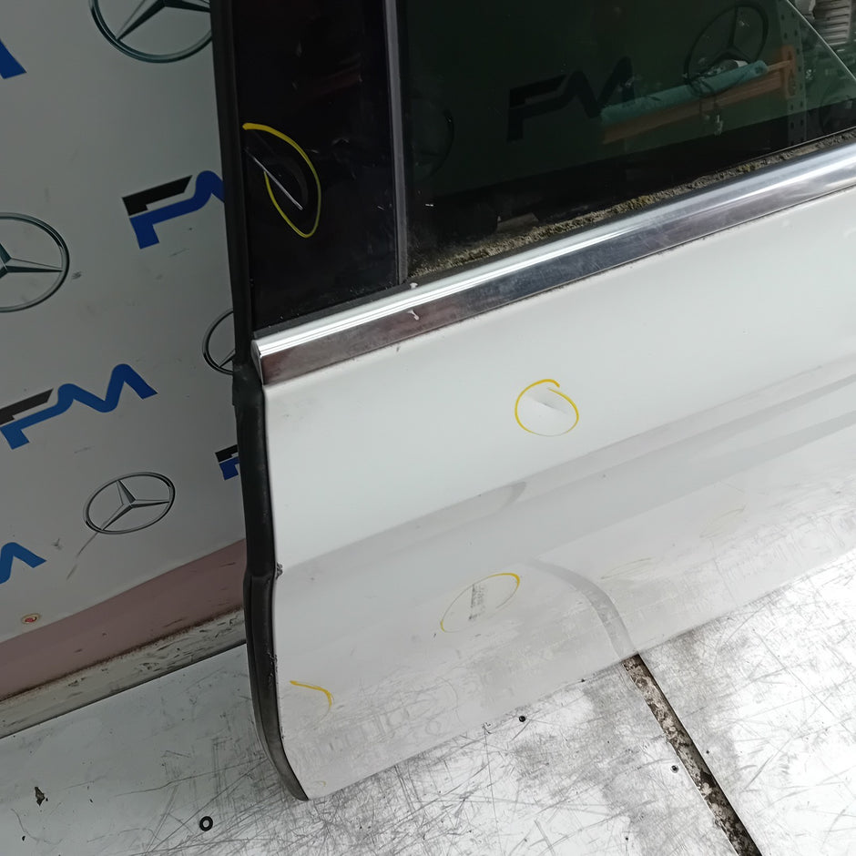 MEECEDS E-CLASS S213 EST PASSENGER REAR DOOR NSR WHITE 2016 ON COMPLETE FMD393