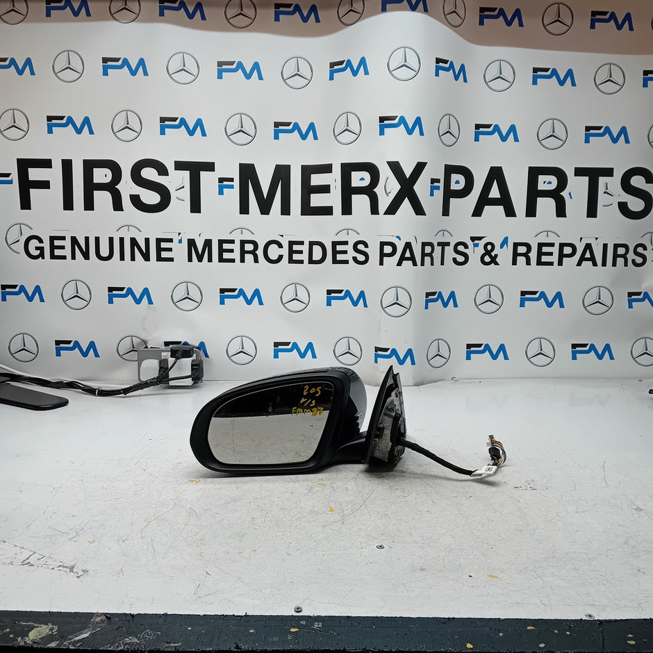 MERCEDES C-CLASS  W205 PASSENGER SIDE WING MIRROR A2058104702 BLACK PL FMM37