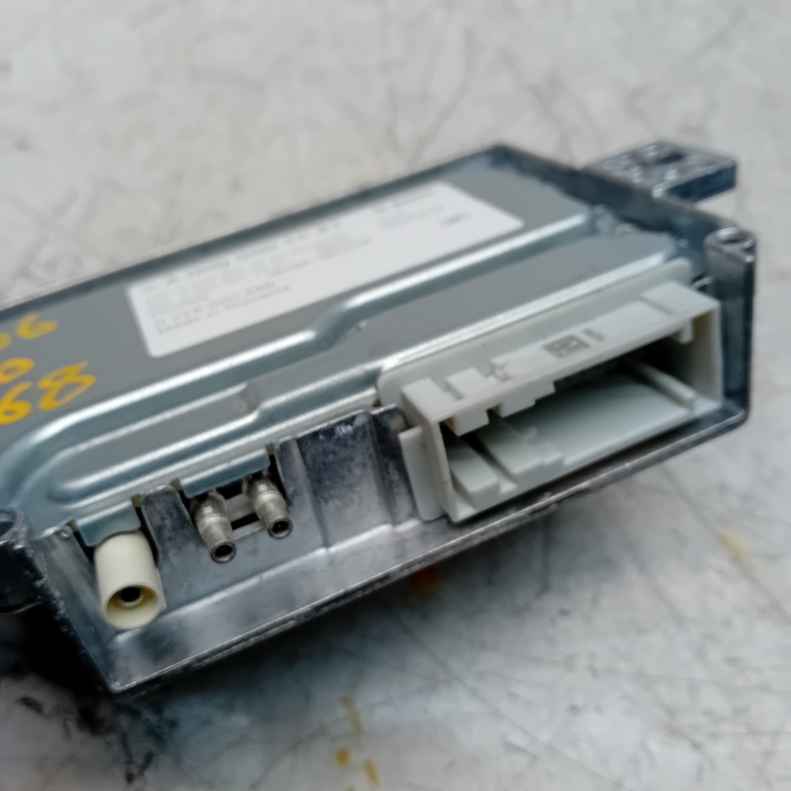 MERCEDES BENZ  C-CLASS W206 PARKING SENSOR CONTROL  A0009001647 FM001468