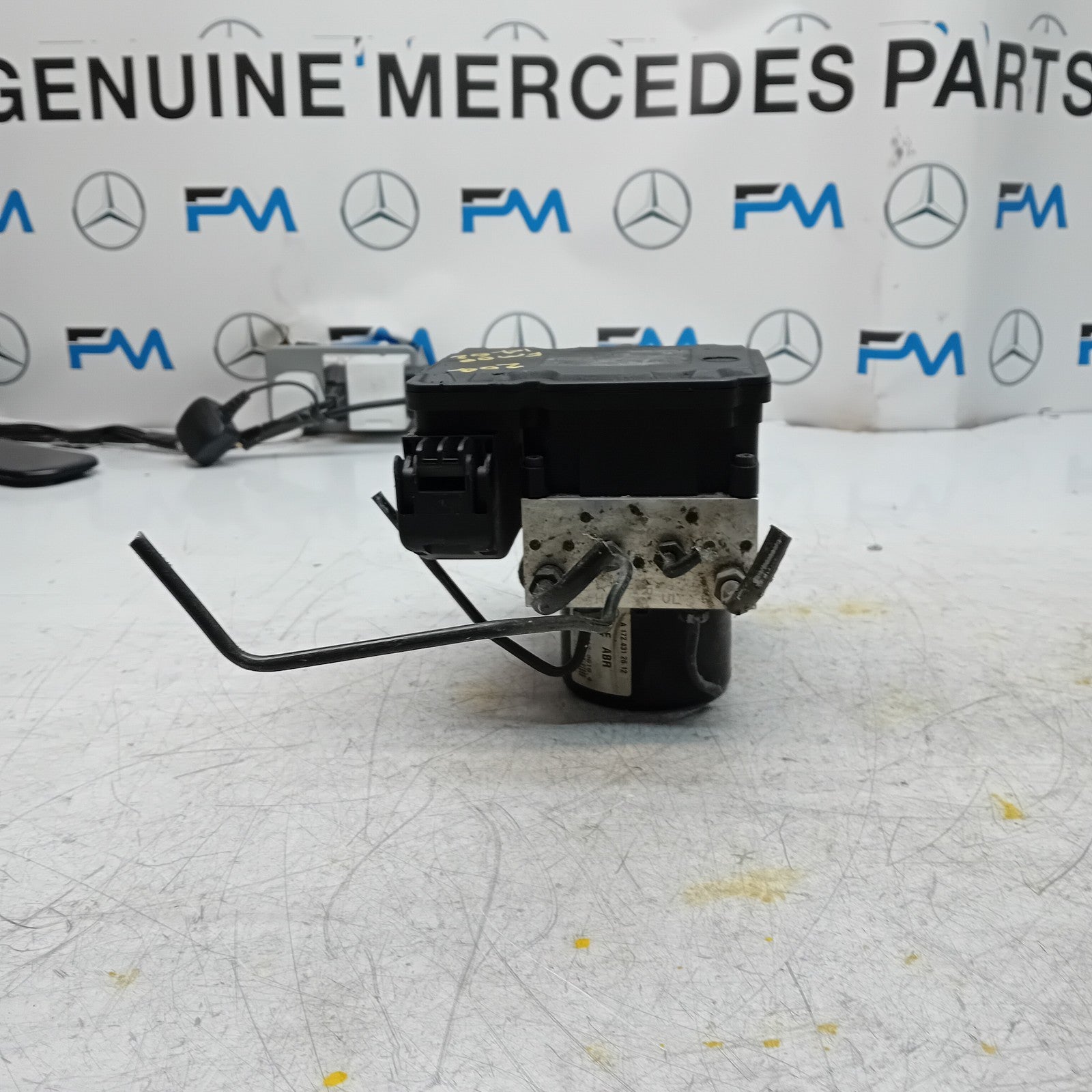 MERCEDES BENZ C-C-CLASS W204 ABS PUMP CONTROL MODULE UNIT A1729011400 FM001462