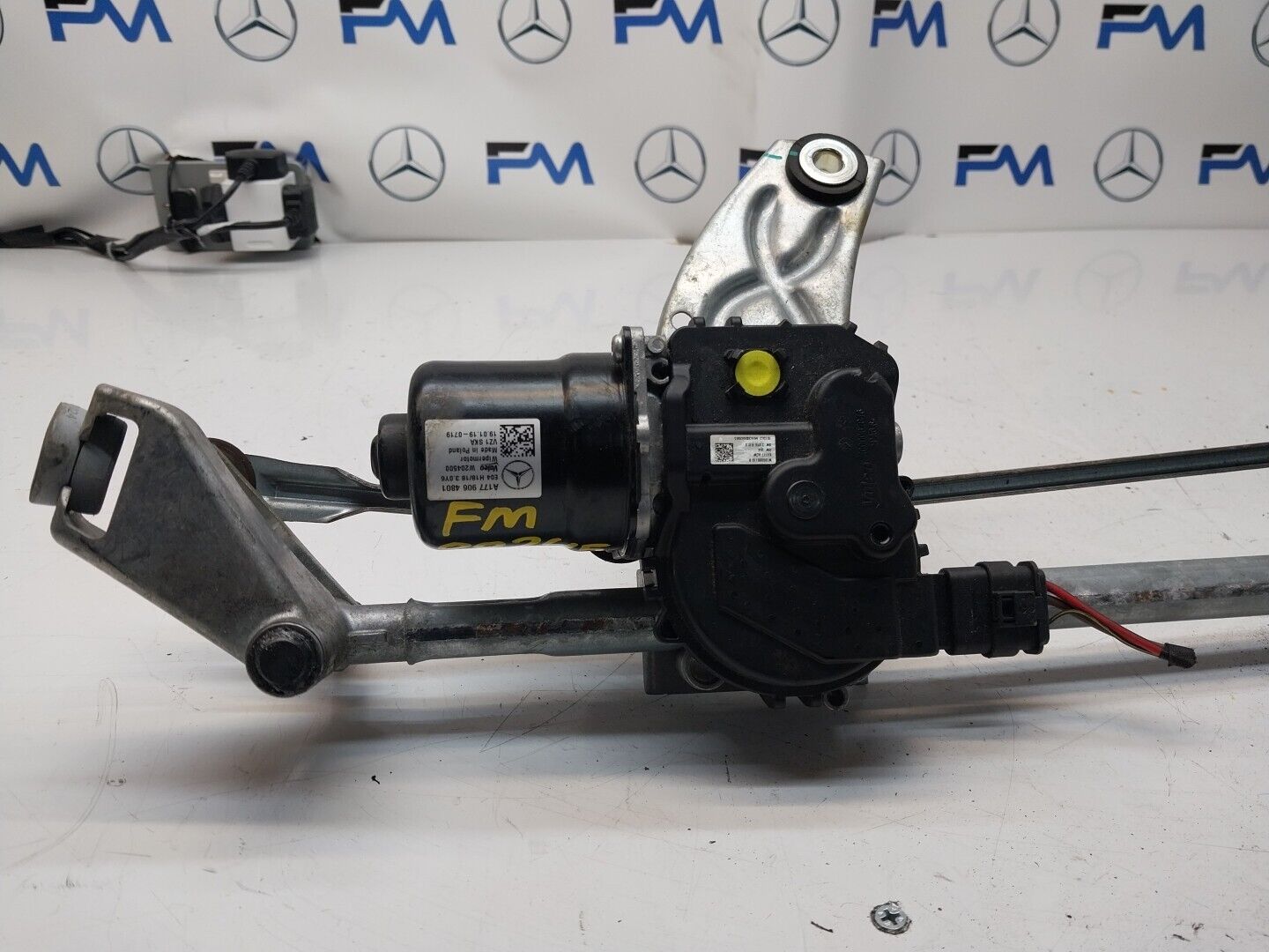 MERCEDES-BENZ A CLASS W177  FRONT WIPER MOTOR WITH LINKAGE A1779064801 FM00245