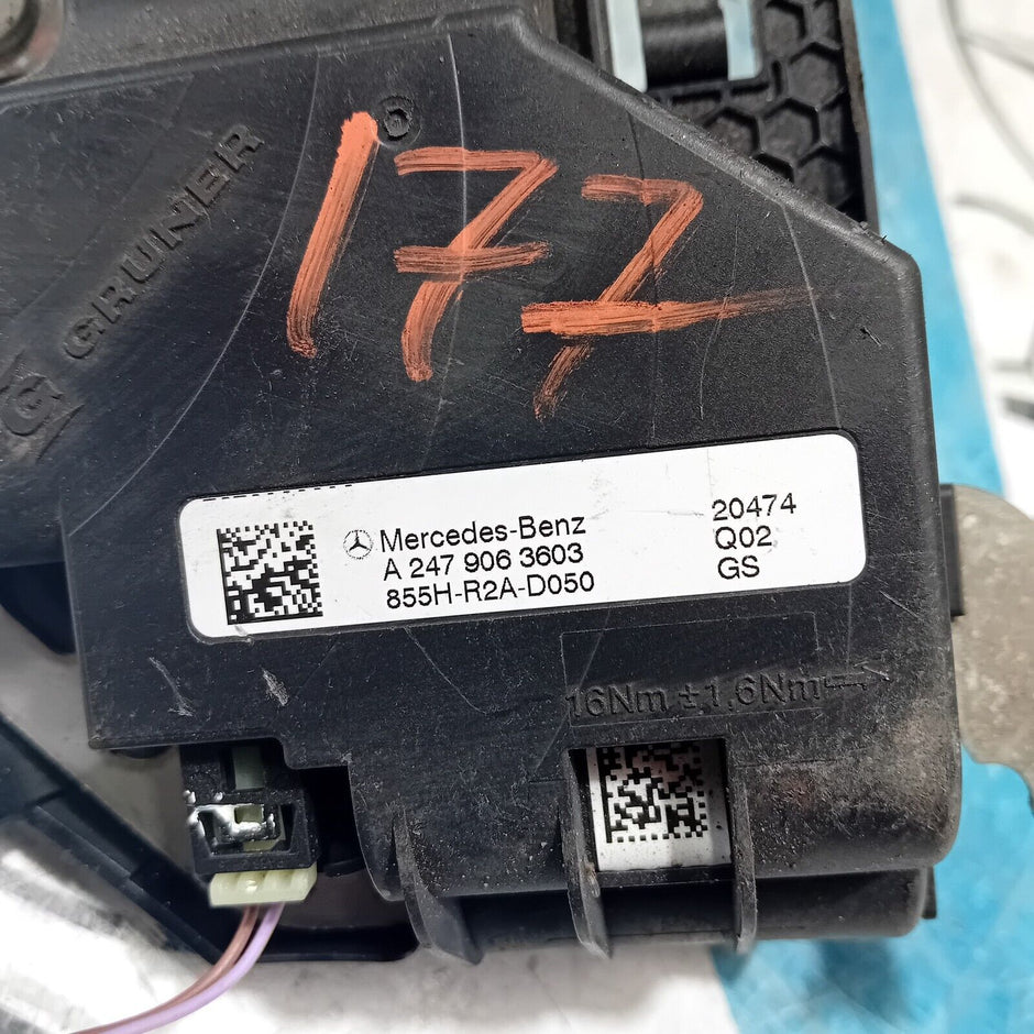 2018-2024 MERCEDES A CLASS W177 BATTERY FUSE BOX A2479063603