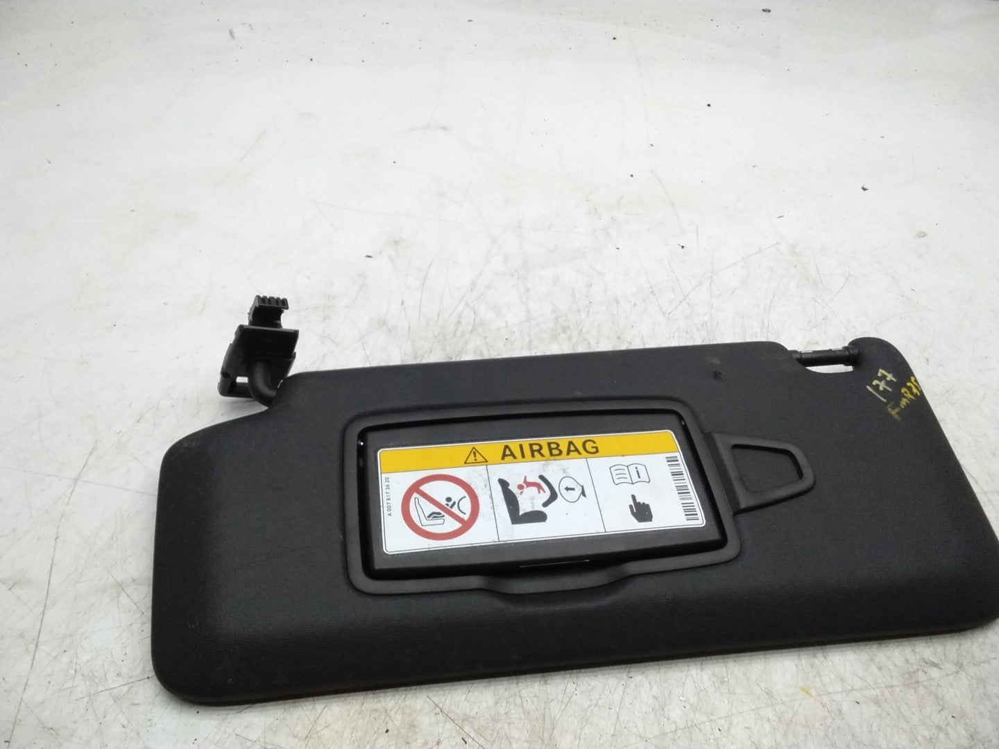  MERCEDES A-CLASS W177 FRONT PASSENGER SIDE SUNVISOR A1778106100 FMR44 (DAMAGED)
