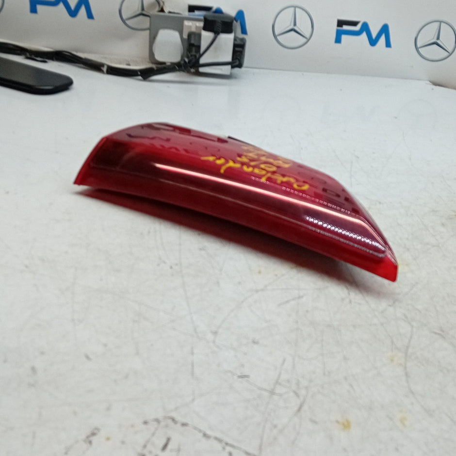MITSUBISHI OUTLANDER MK3 DRIVER SIDE RIGHT REAR INNER TAIL LIGHT 2013 FMT299