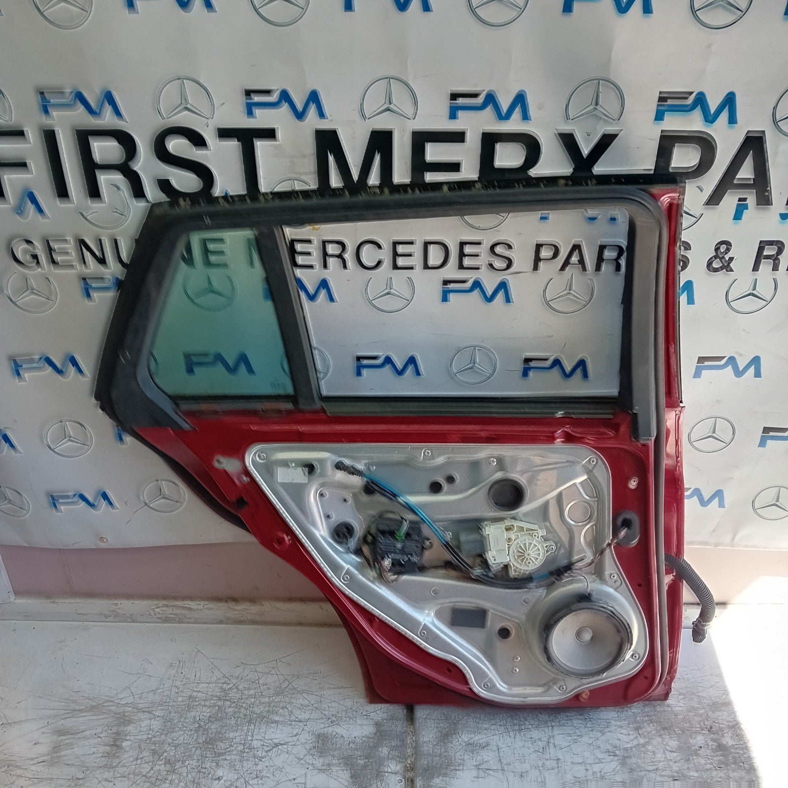 MERCEDES C-CLASS S204 EST PASSENGER REAR DOOR NSR RED 2008-14 FMD459