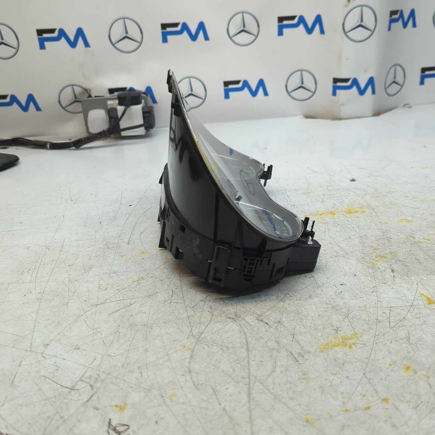 MERCEDES B-CLASS W246 SPEEDOMETER INSTRUMENT CLUSTER BLACK A2469006911 FM001357