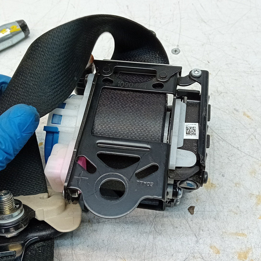 MITSUBISHI OUTLANDER MK3 SEAT BELT FRONT PASSENGER NSF TKAH2EN306 BLACK FM001242