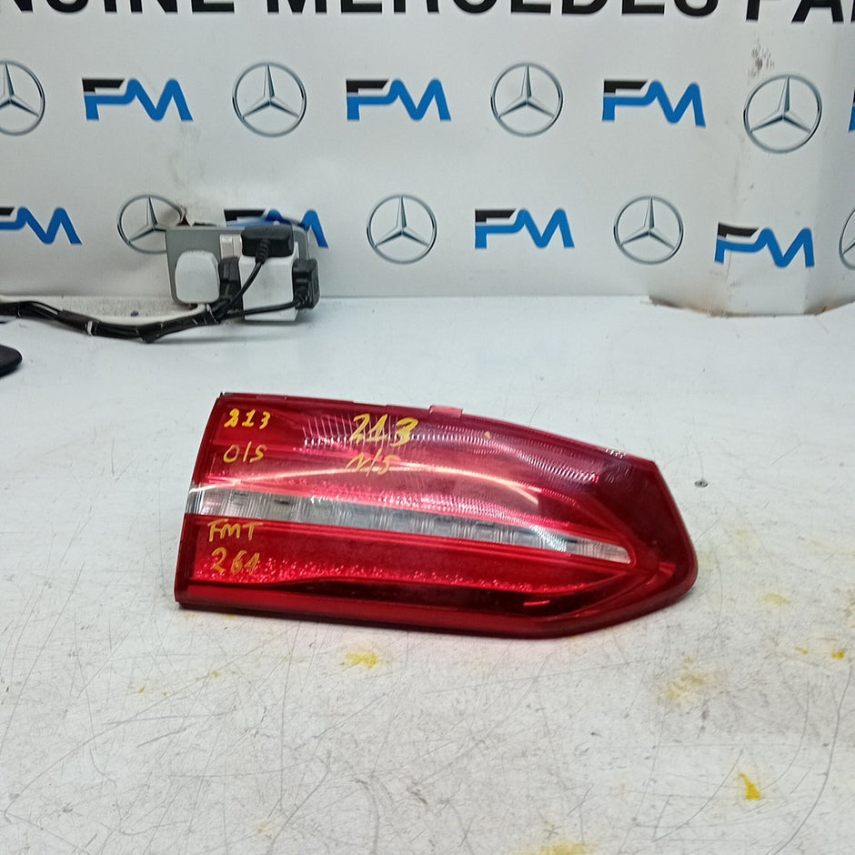 MERCEDES BENZ  E-CLASS W213 PASSENGER LEFT NS REAR TAIL LIGHT FMT264