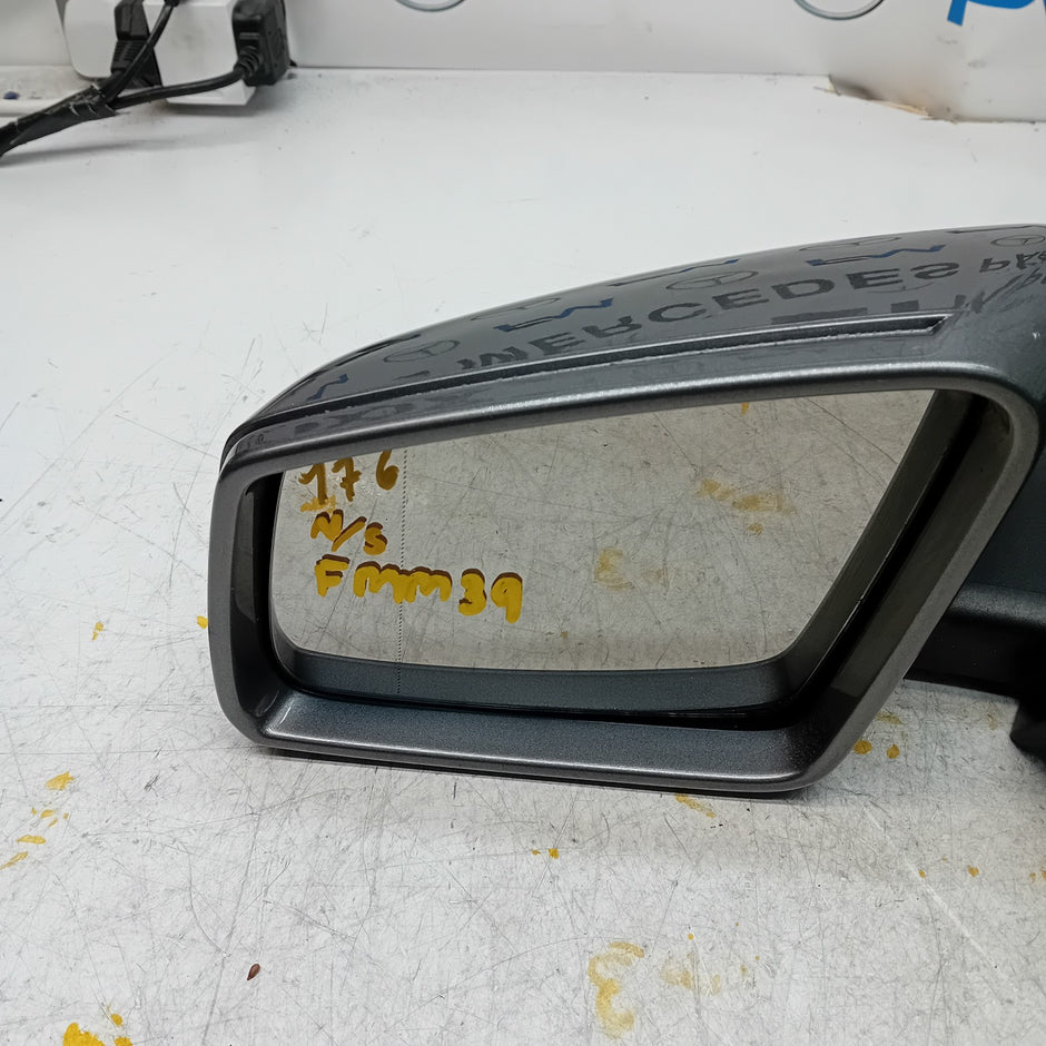MERCEDES A-CLASS  W176 PASSENGER SIDE WING MIRROR A1768100116 SILVER FMM39