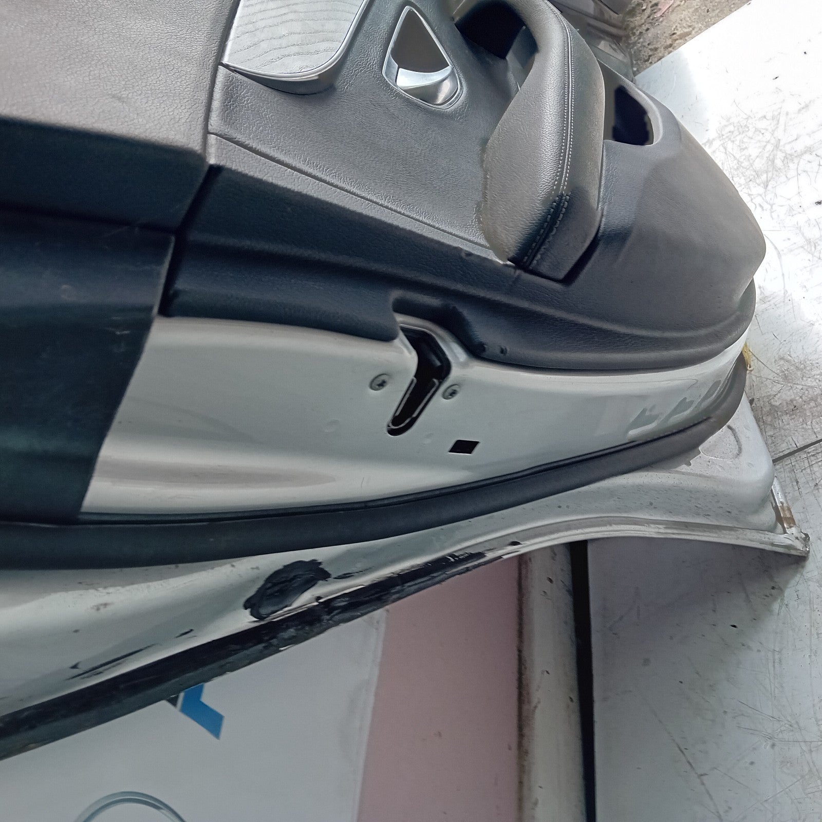 MERCEDES C-CLASS W205 PASSENGER  REAR DOOR NSR SILVER 2014 ON COMPLETE FMD193