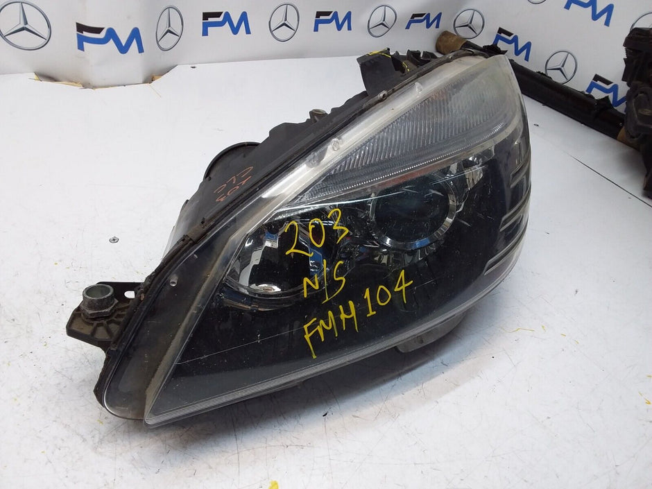 2008 ONWARDS MERCEDES C CLASS W204 HEADLIGHT PRE FACELIFT PASSENGER NS FMH104