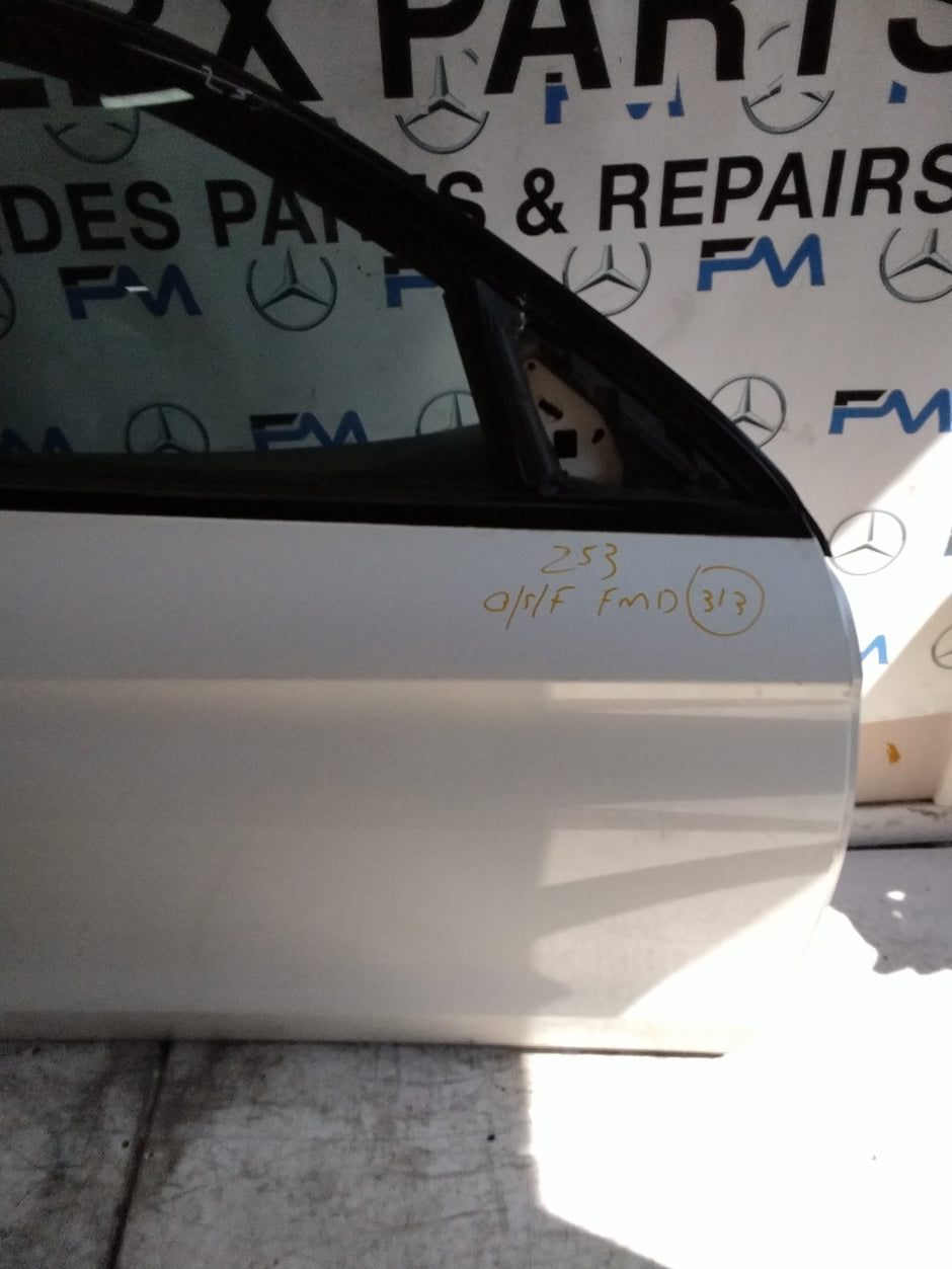 MERCEDES BENZ GLC W253  DRIVER FRONT DOOR OSF WHITE 2016-2023 COMPLETE FMD313